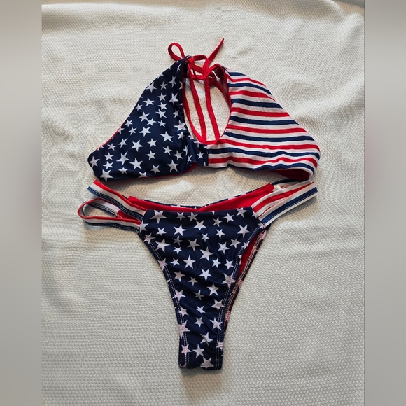 Women's Bikini - Picture 1 of 1